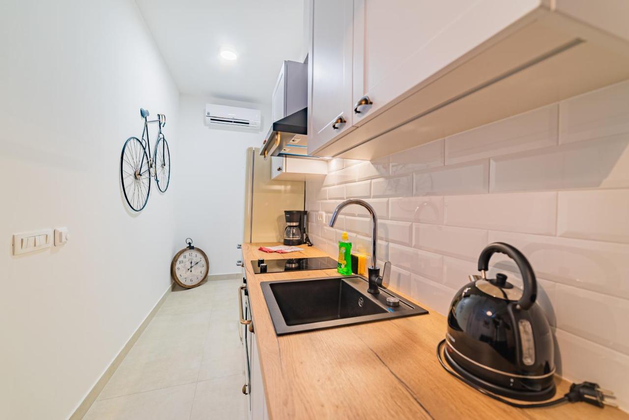 Apartman Lena Centar Bol Exterior foto